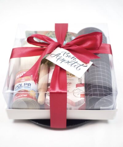 מארז מתנה עם ערכה להכנת פיצה ביתית